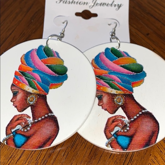 Queen Set - Picture 2 of 4